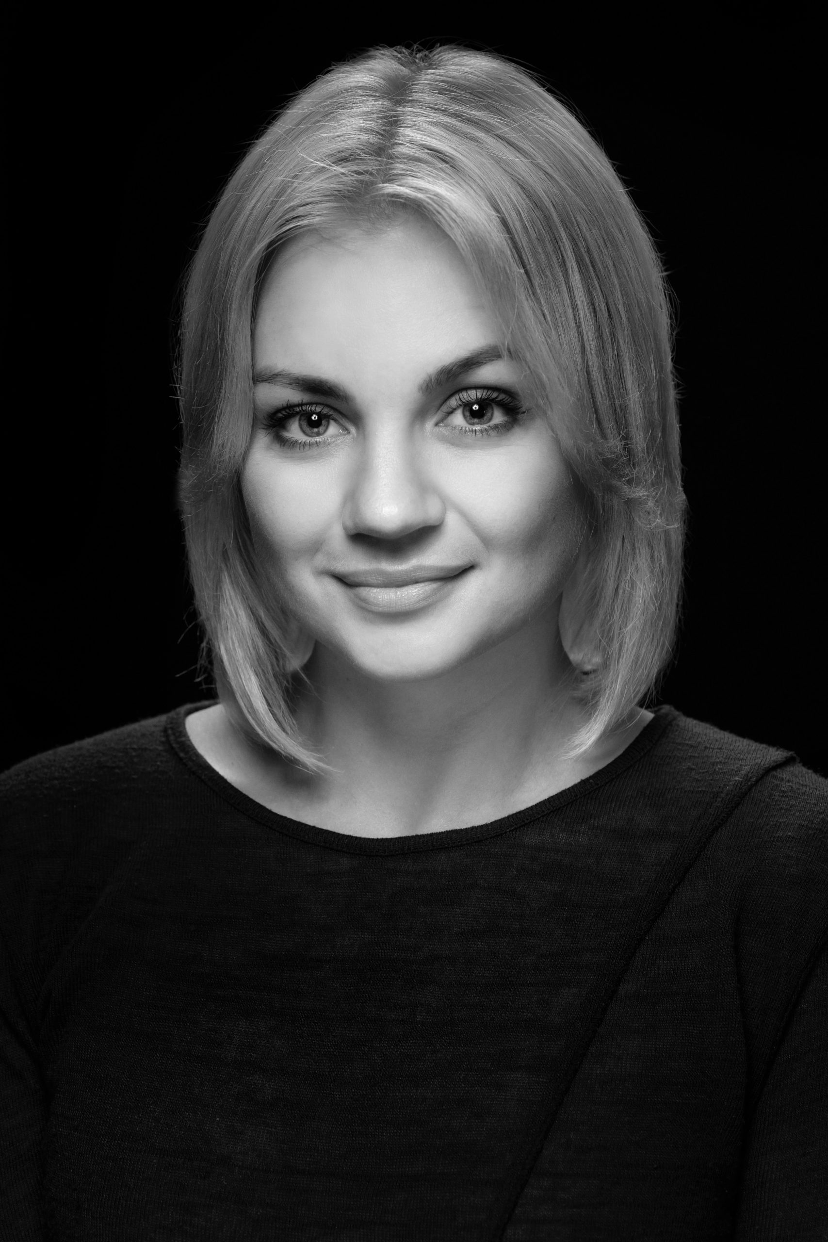 аня костина 
